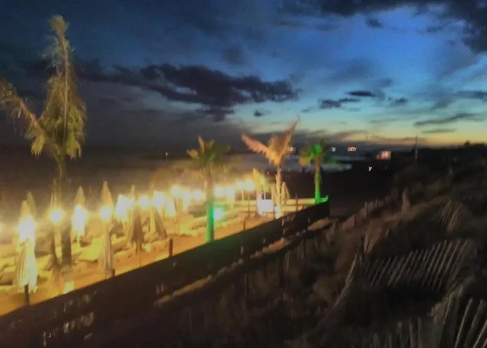 - Bord De Semesterbostad Vias