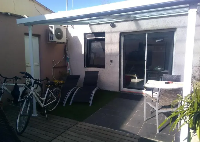 Semesterbostad - Bord De *